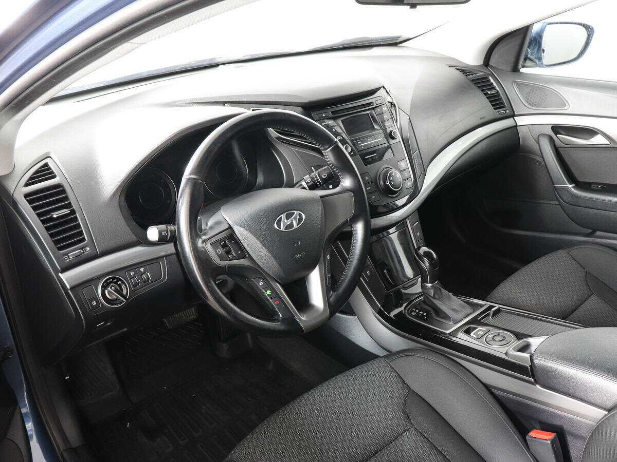 Купить Hyundai i40 с пробегом. Фото: #8