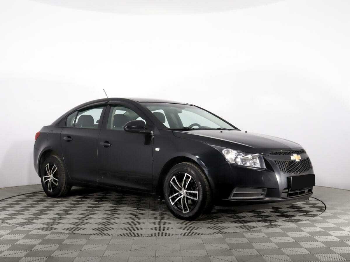 Купить Chevrolet Cruze с пробегом. Фото: #2