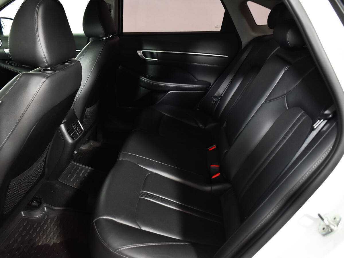 Купить Hyundai Sonata с пробегом. Фото: #7