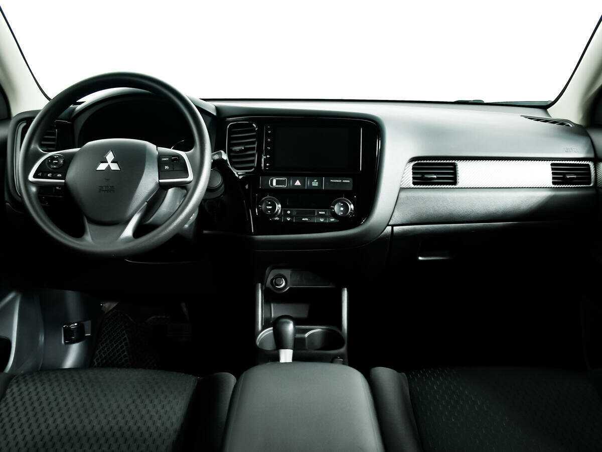 Купить Mitsubishi Outlander с пробегом. Фото: #9