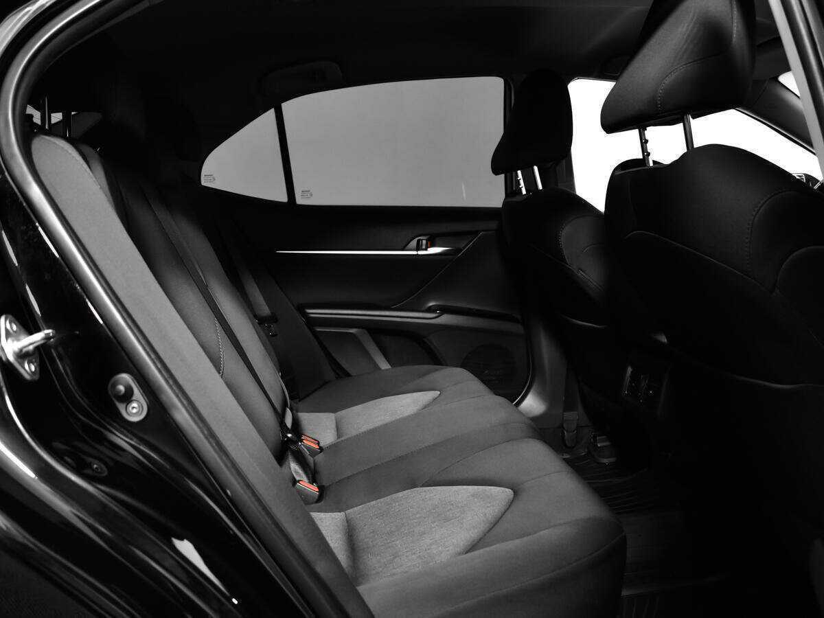 Купить Toyota Camry с пробегом. Фото: #9