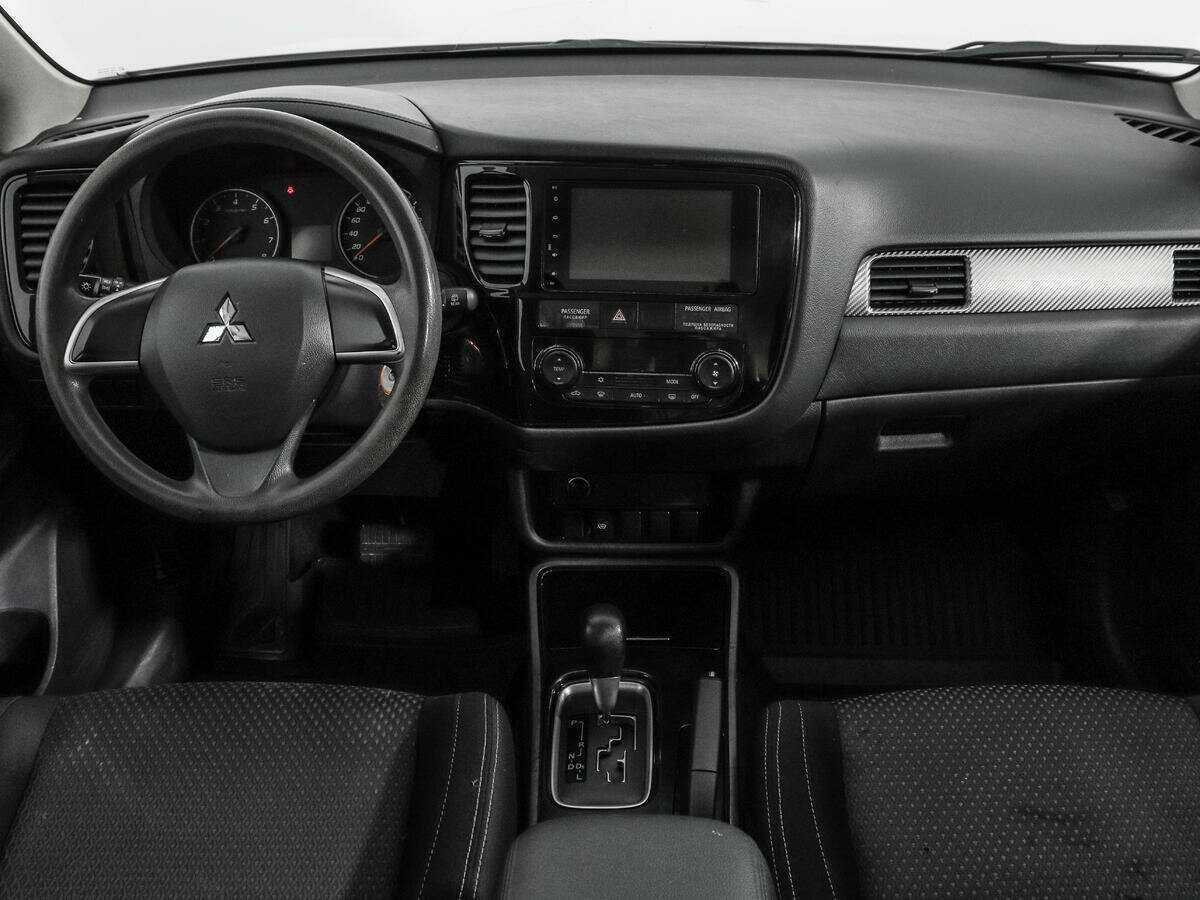 Купить Mitsubishi Outlander с пробегом. Фото: #11