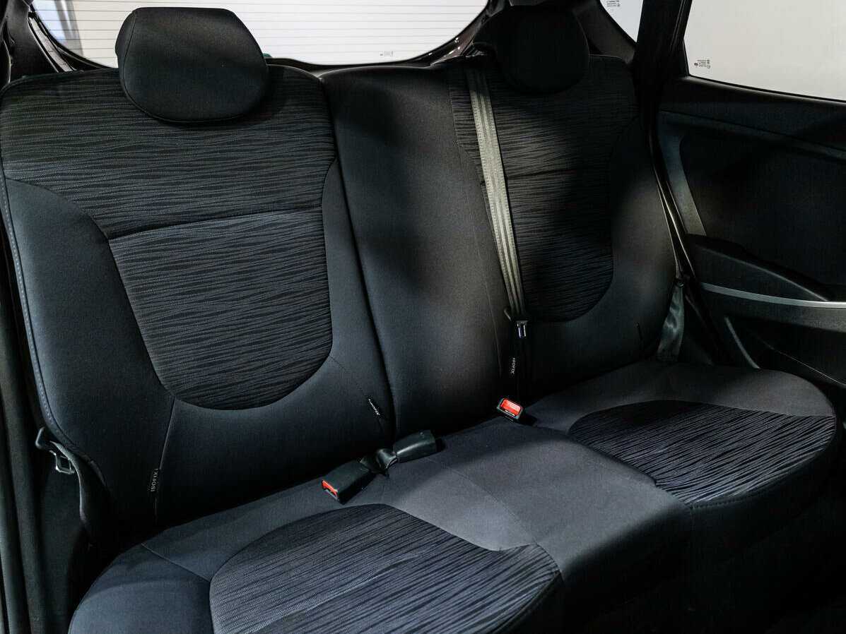 Купить Hyundai Solaris с пробегом. Фото: #9