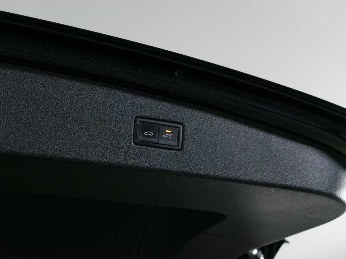 Купить Volkswagen Tiguan с пробегом. Фото: #7