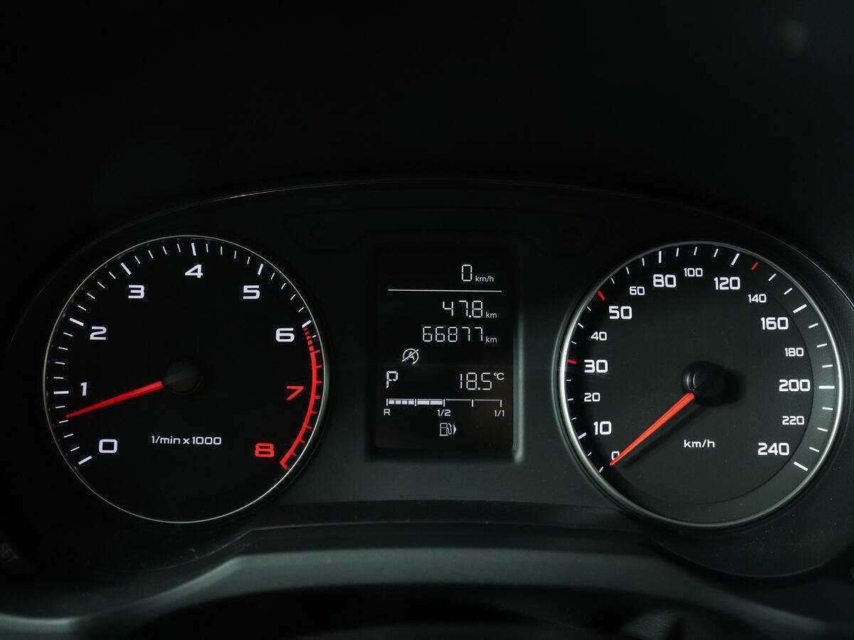 Купить Audi A1 с пробегом. Фото: #13