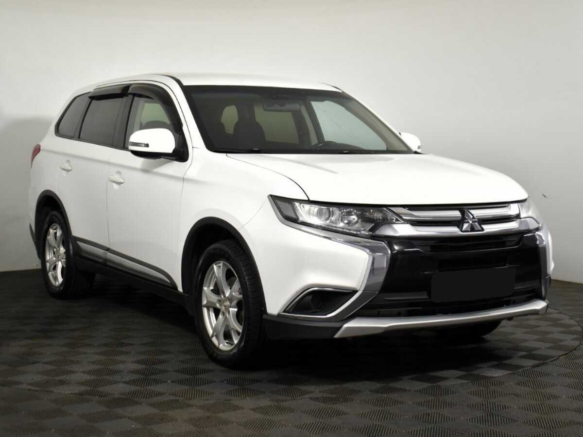 Купить Mitsubishi Outlander с пробегом. Фото: #2
