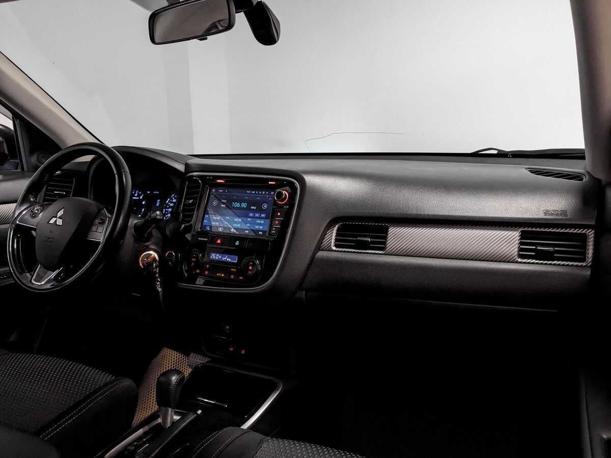 Купить Mitsubishi Outlander с пробегом. Фото: #8