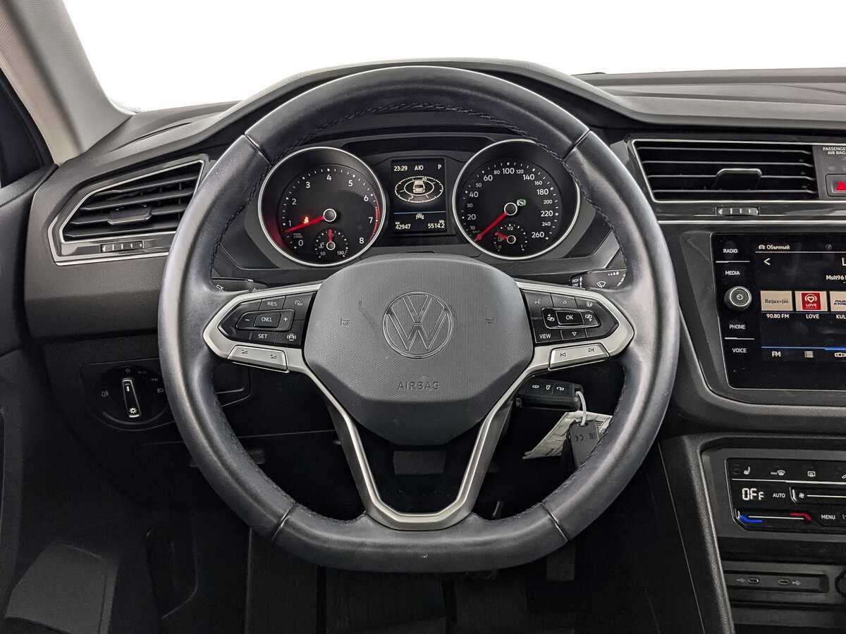 Купить Volkswagen Tiguan с пробегом. Фото: #16