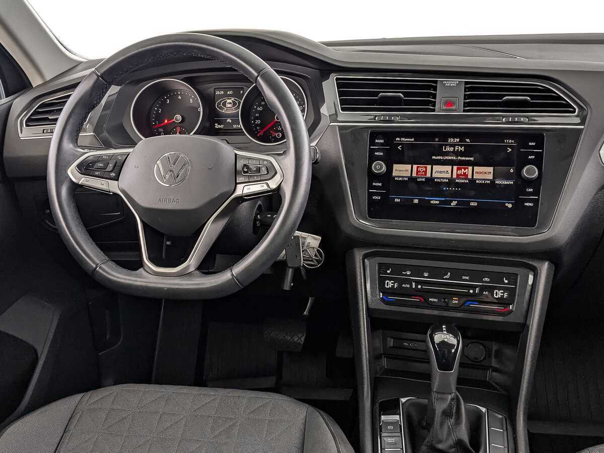 Купить Volkswagen Tiguan с пробегом. Фото: #22