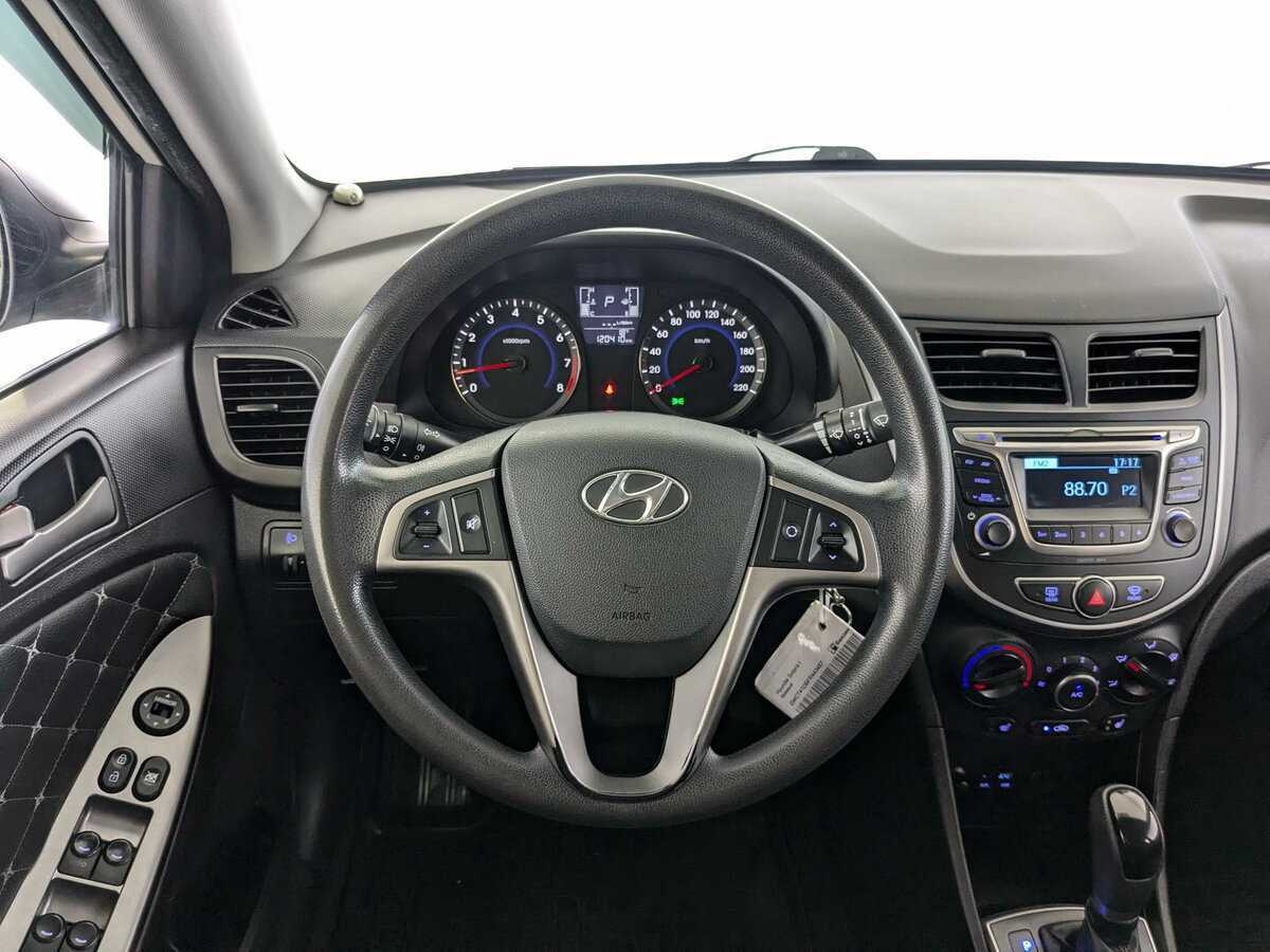 Купить Hyundai Solaris с пробегом. Фото: #16