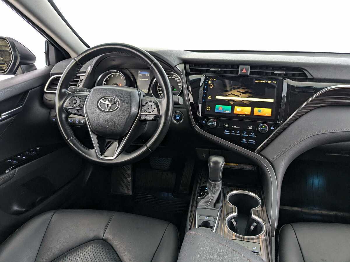 Купить Toyota Camry с пробегом. Фото: #21