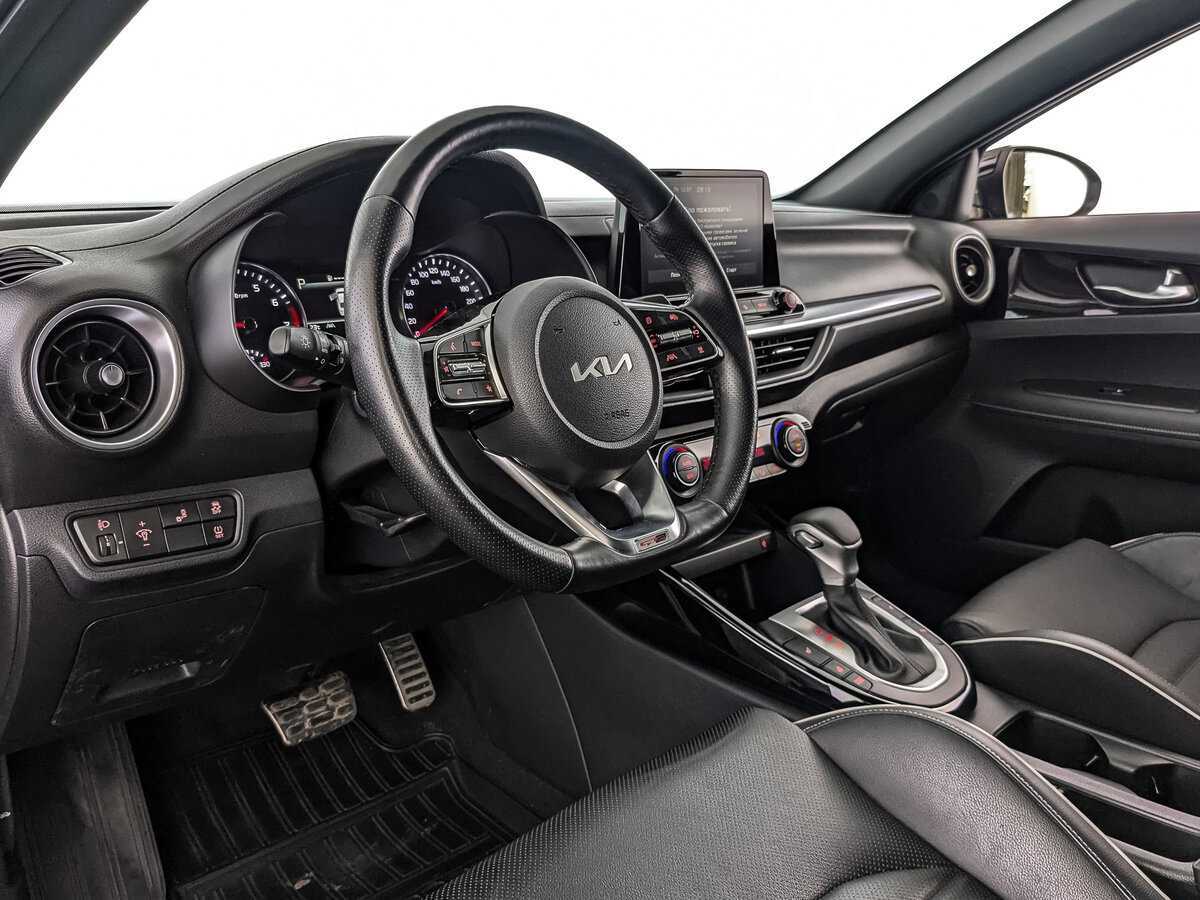 Купить Kia Cerato с пробегом. Фото: #10