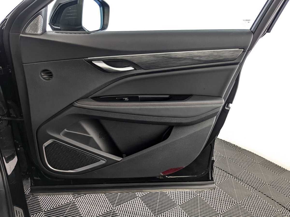 Купить Geely Tugella с пробегом. Фото: #20