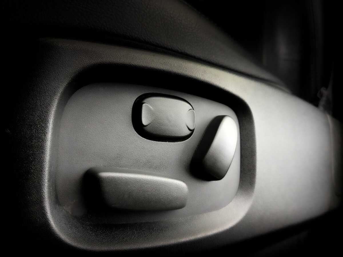 Купить Land Rover Discovery с пробегом. Фото: #16