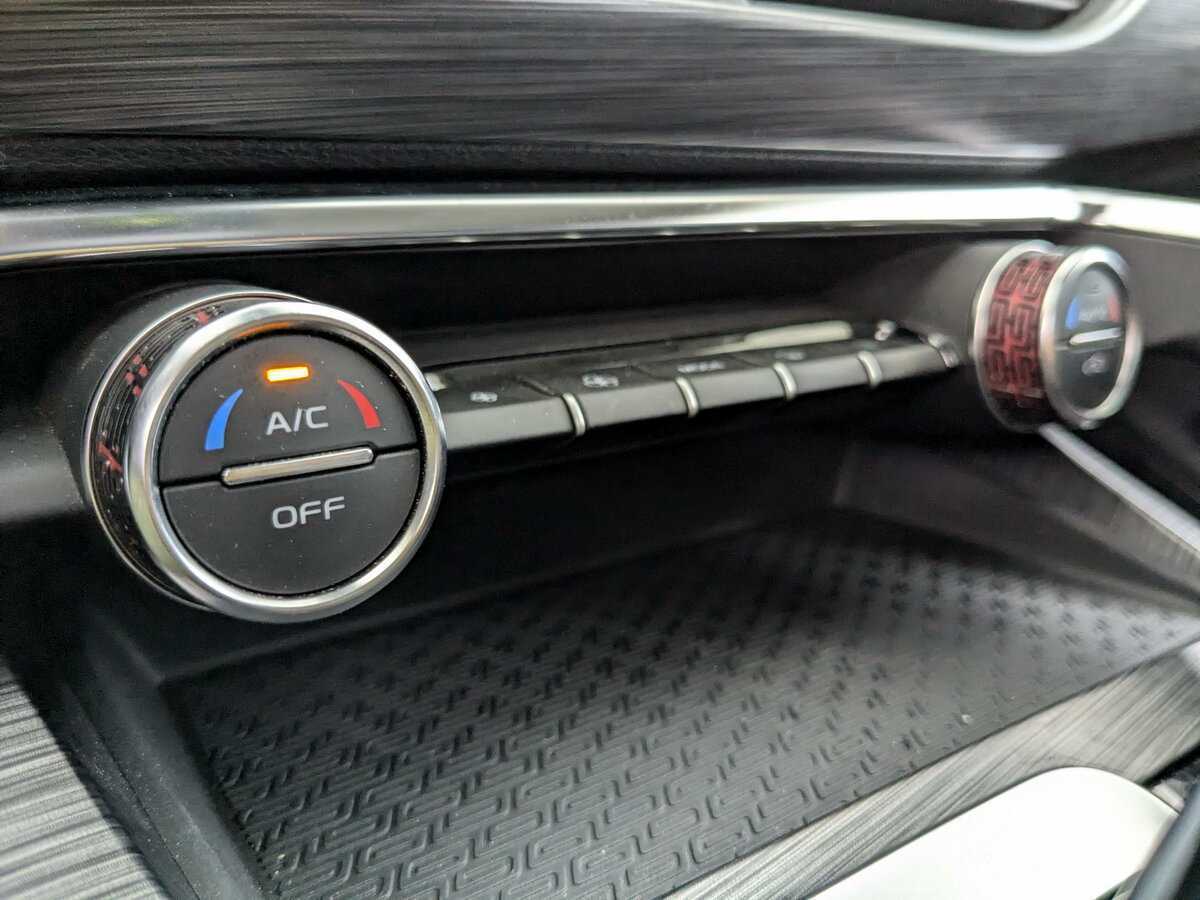 Купить Geely Tugella с пробегом. Фото: #22