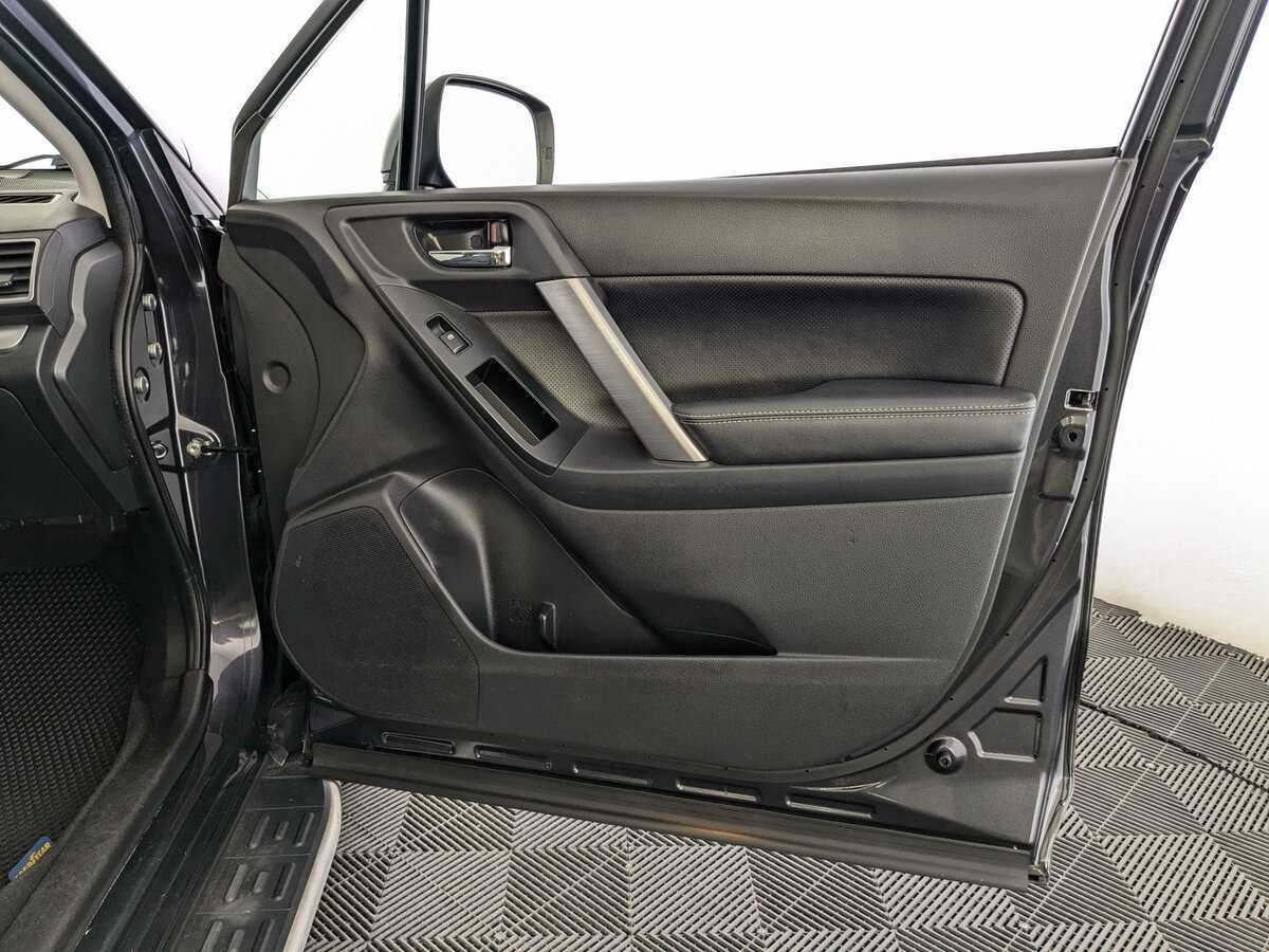Купить Subaru Forester с пробегом. Фото: #20