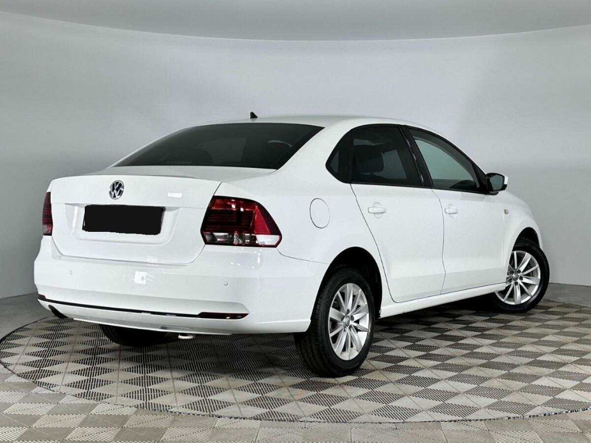 Купить Volkswagen Polo с пробегом. Фото: #1