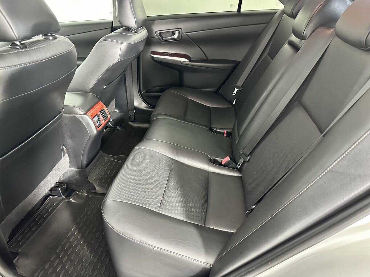 Купить Toyota Camry с пробегом. Фото: #15