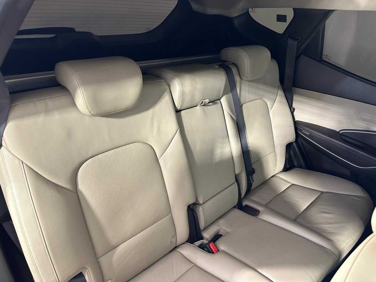 Купить Hyundai Santa Fe с пробегом. Фото: #14
