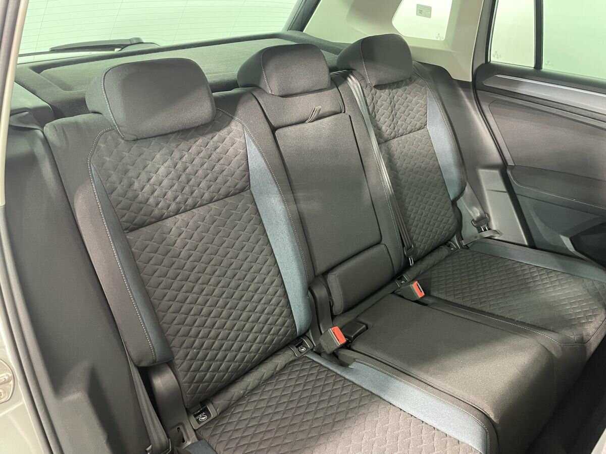 Купить Volkswagen Tiguan с пробегом. Фото: #14