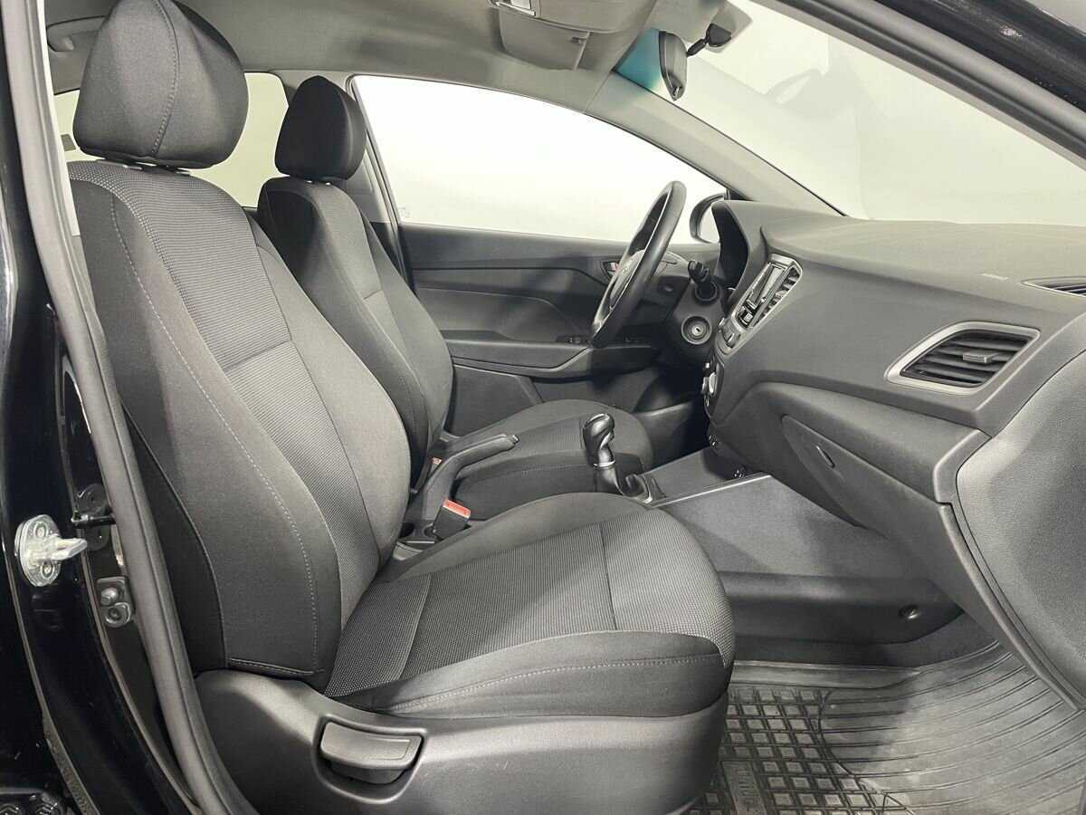 Купить Hyundai Solaris с пробегом. Фото: #13