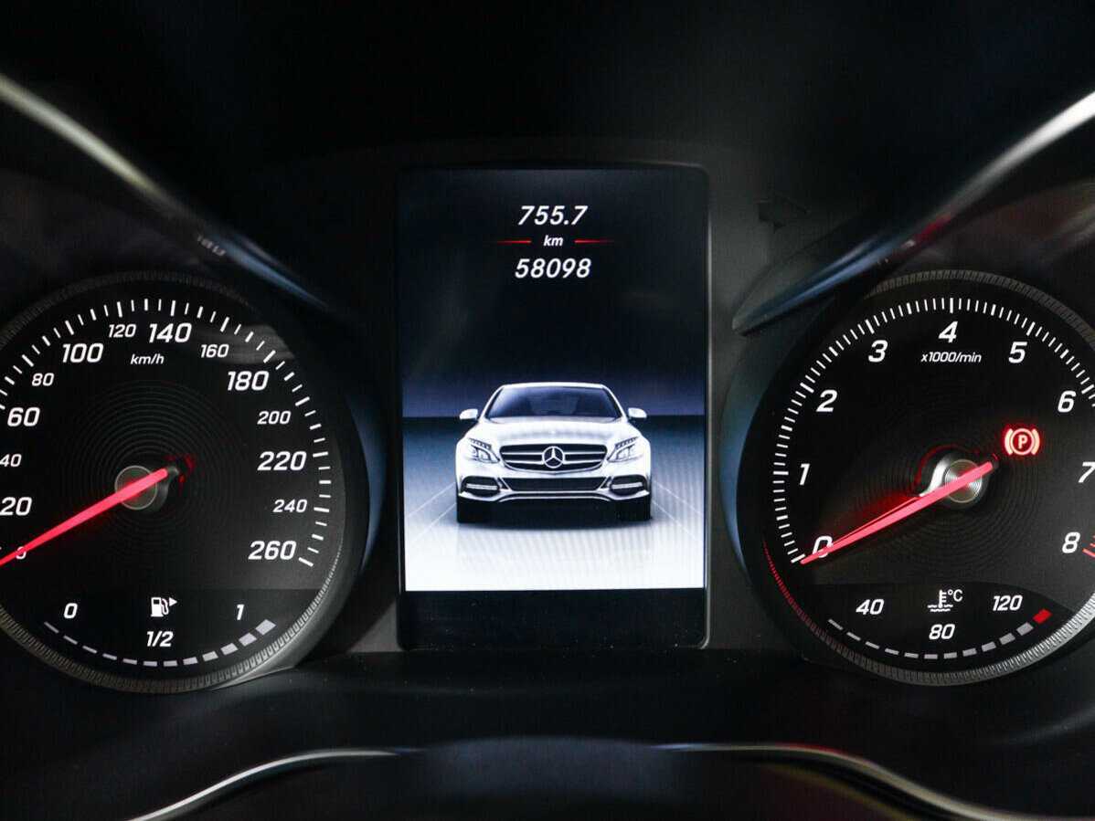 Купить Mercedes-Benz C-Класс с пробегом. Фото: #10