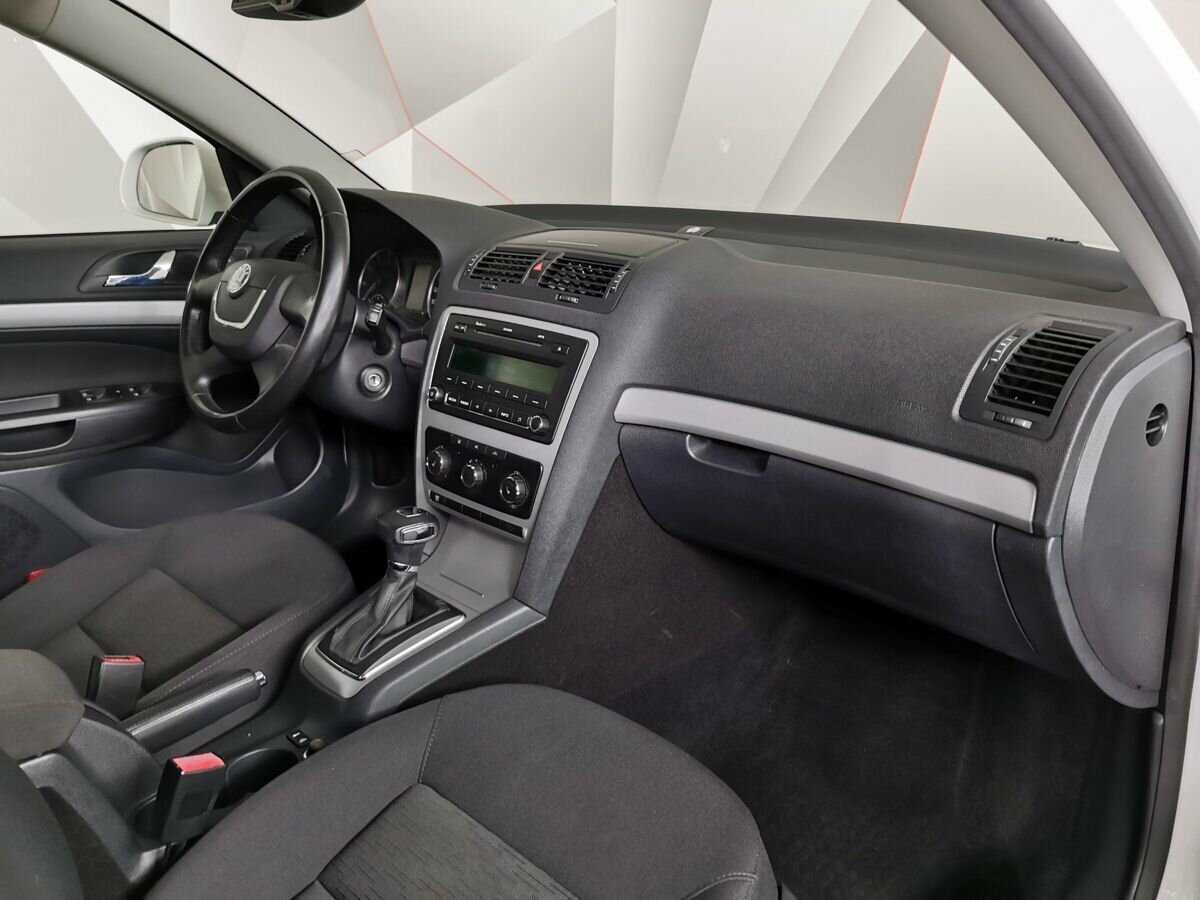 Купить Skoda Octavia с пробегом. Фото: #8