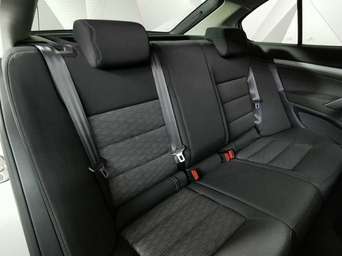 Купить Skoda Octavia с пробегом. Фото: #12