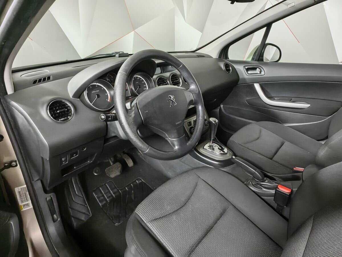Купить Peugeot 408 с пробегом. Фото: #13