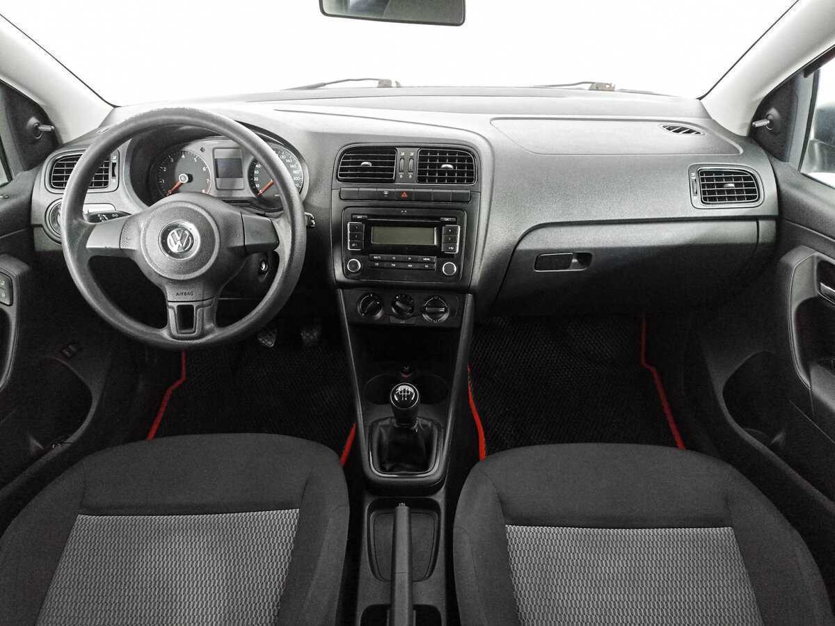 Купить Volkswagen Polo с пробегом. Фото: #11