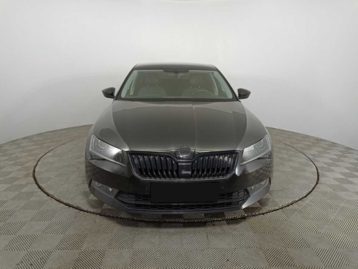Купить Skoda Superb с пробегом. Фото: #1