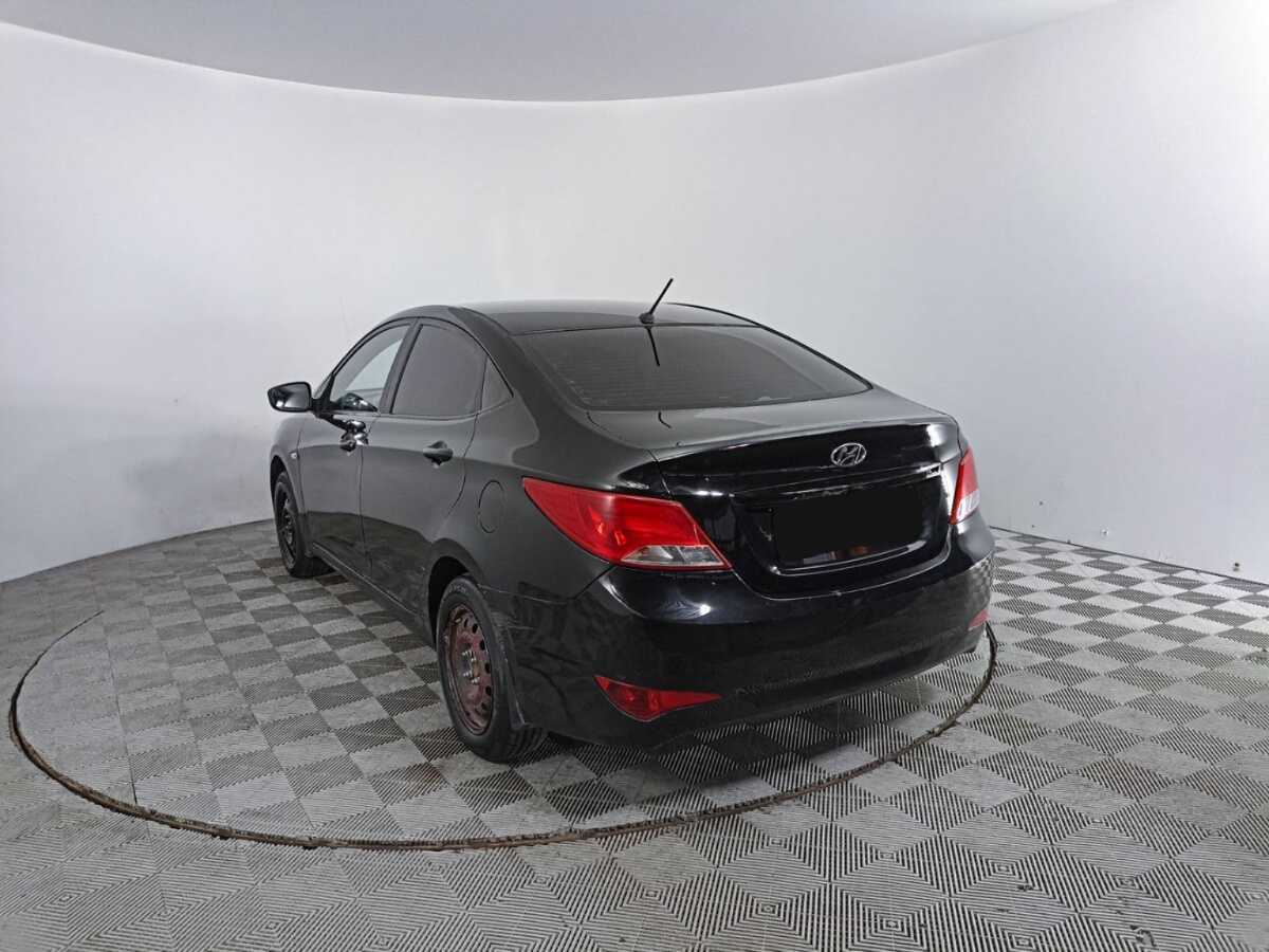 Купить Hyundai Solaris с пробегом. Фото: #6