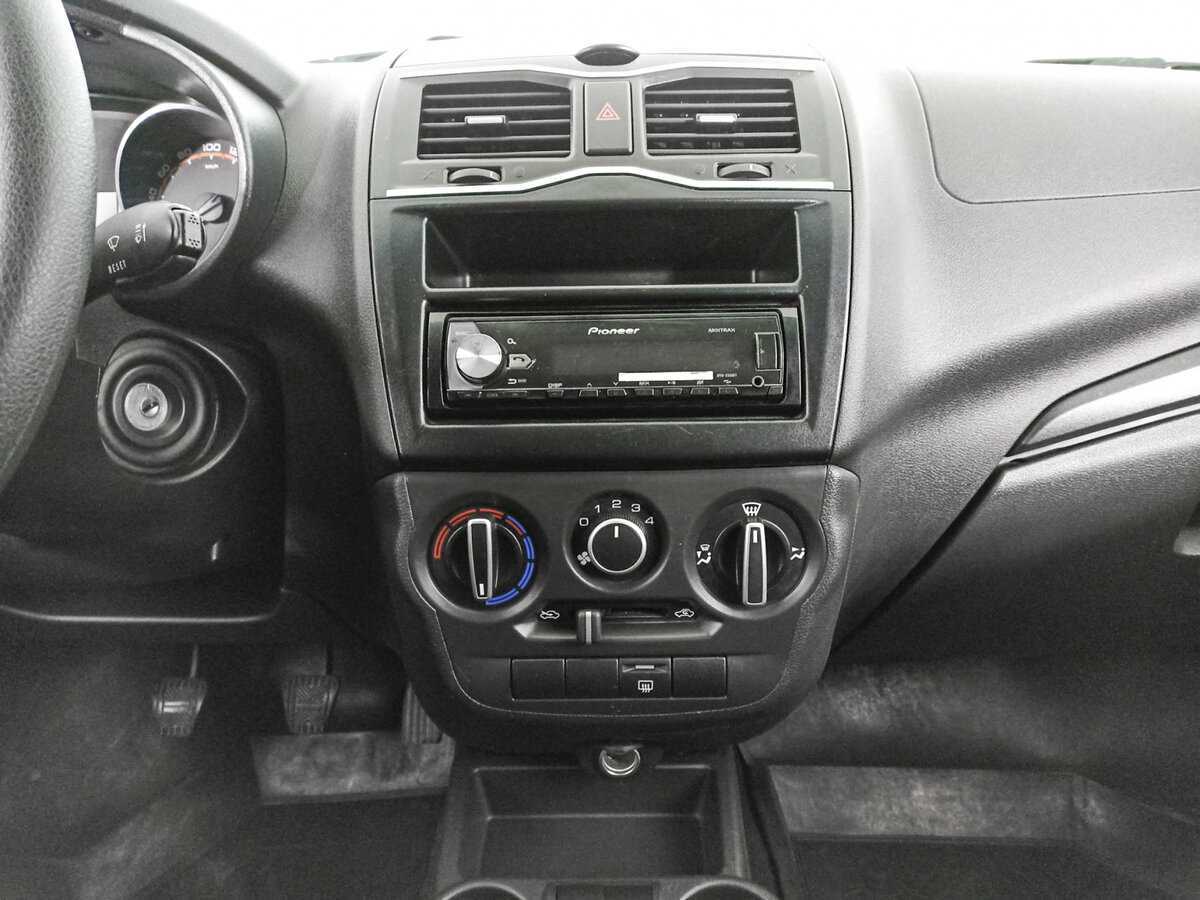 Купить Lada (ВАЗ) Granta с пробегом. Фото: #12