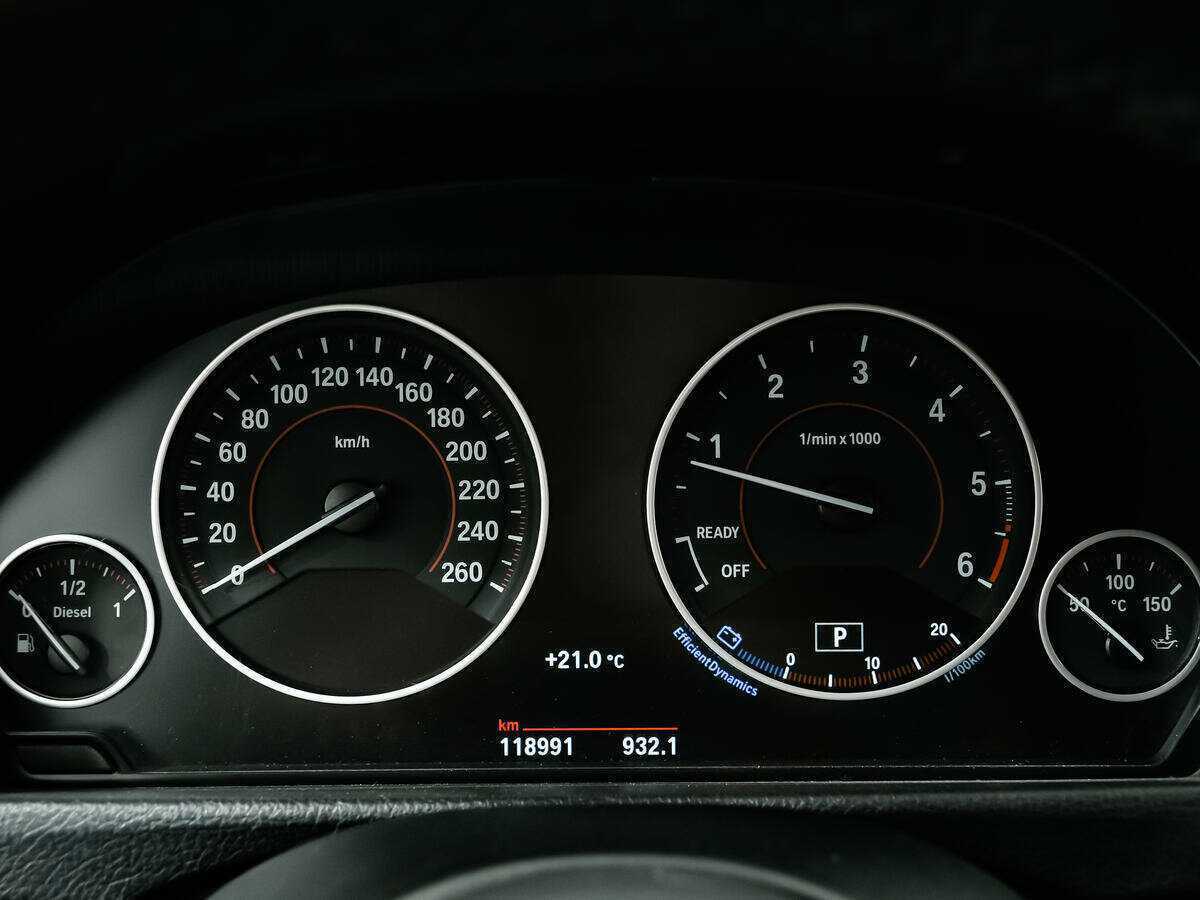 Купить BMW 3 серии с пробегом. Фото: #9