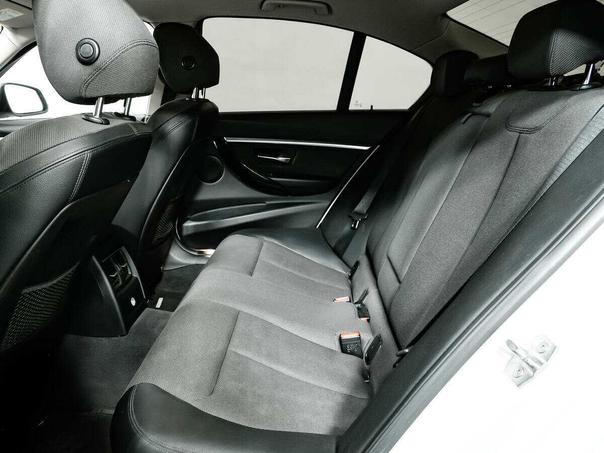 Купить BMW 3 серии с пробегом. Фото: #11