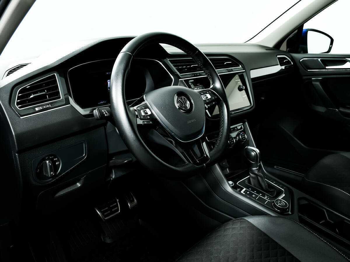 Купить Volkswagen Tiguan с пробегом. Фото: #12