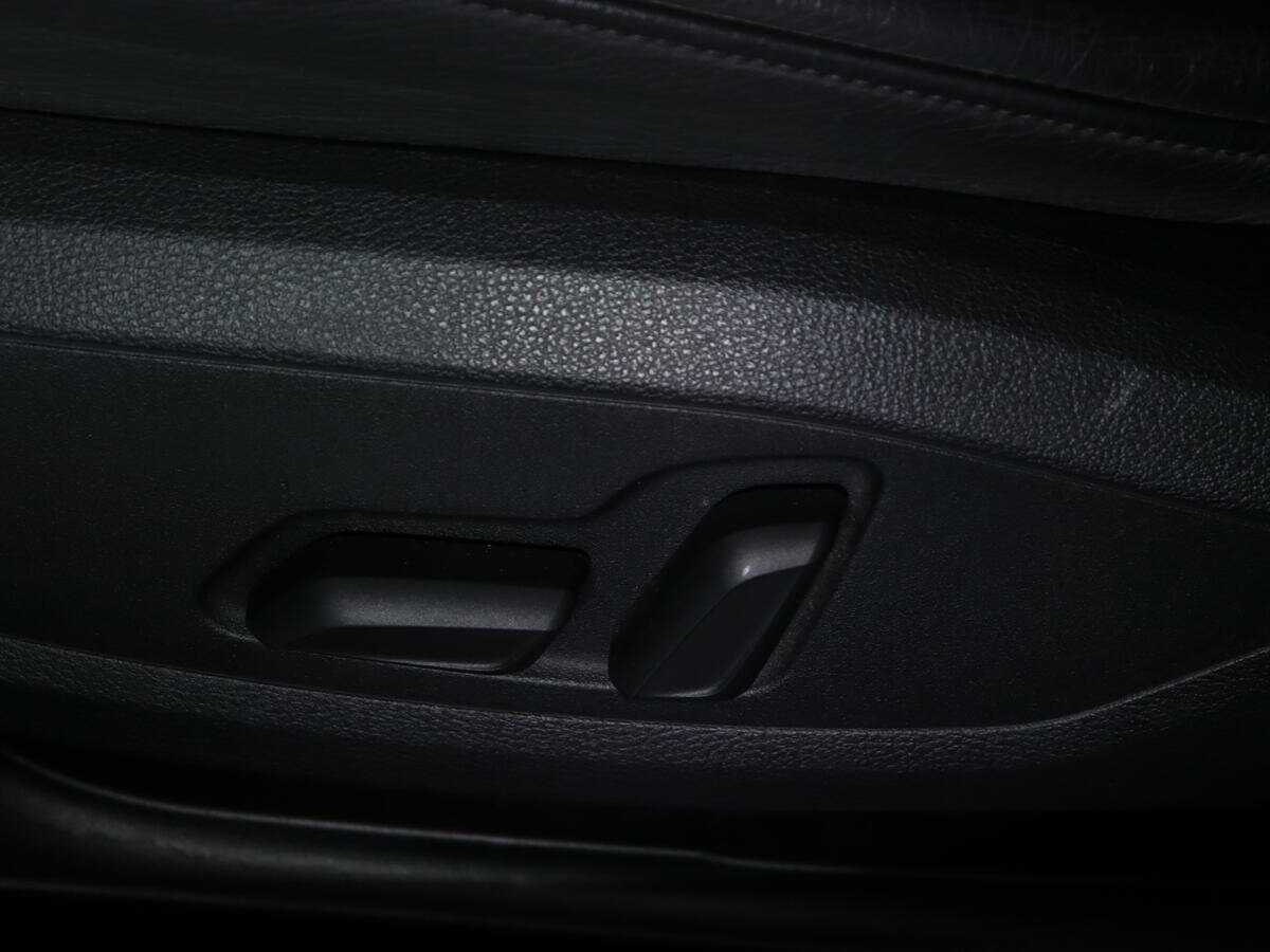 Купить Audi A4 с пробегом. Фото: #16