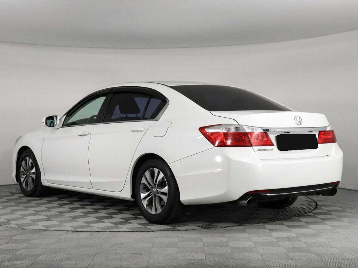 Купить Honda Accord с пробегом. Фото: #4