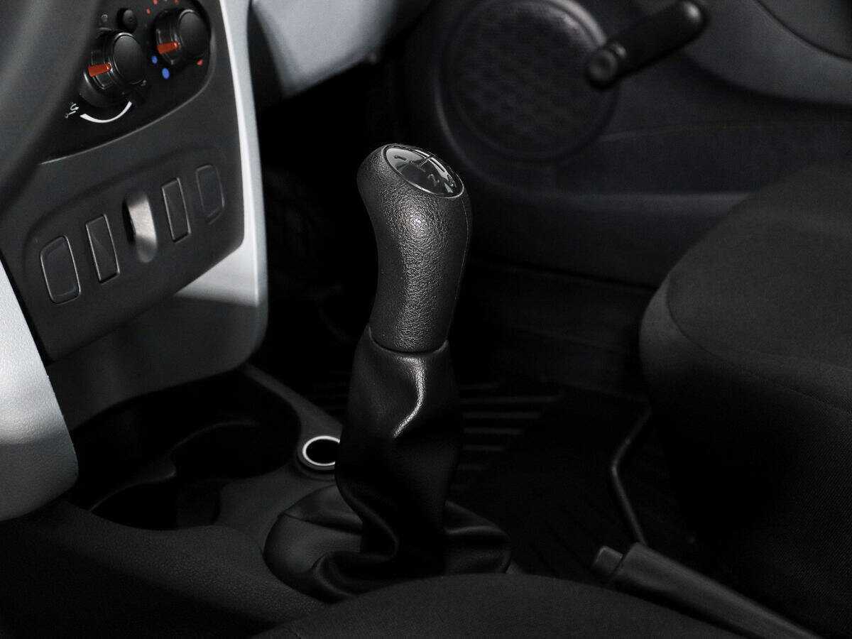 Купить Renault Logan с пробегом. Фото: #9