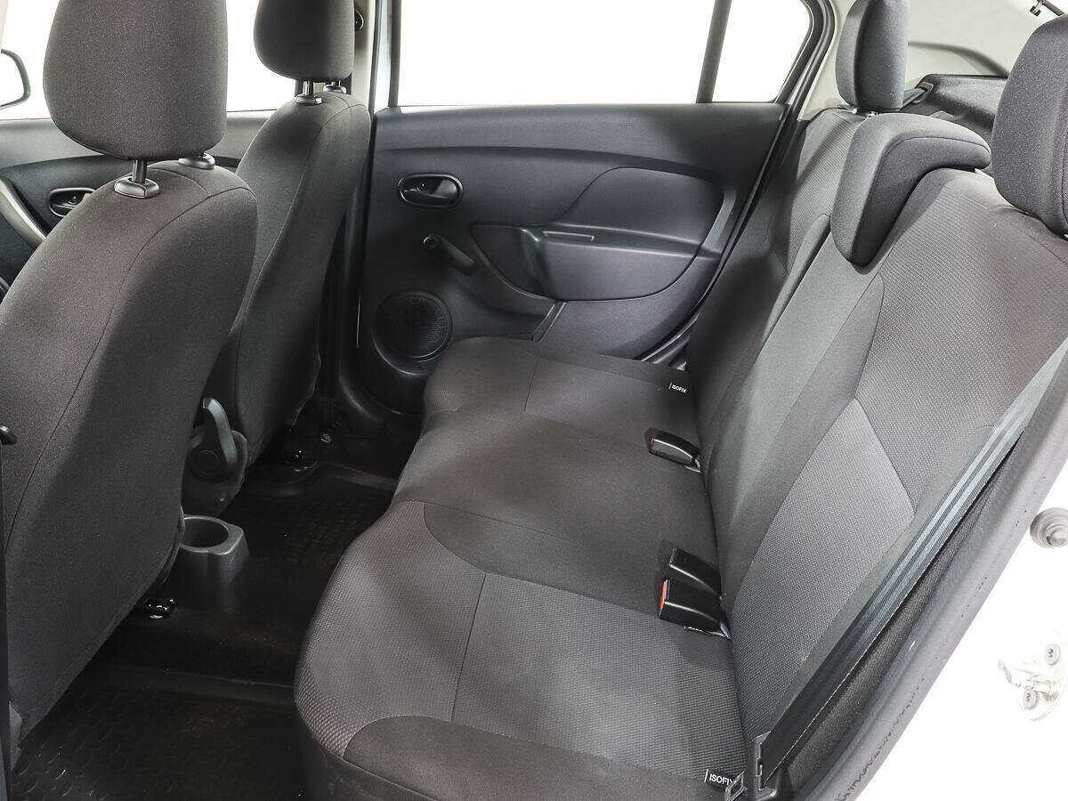 Купить Renault Logan с пробегом. Фото: #9