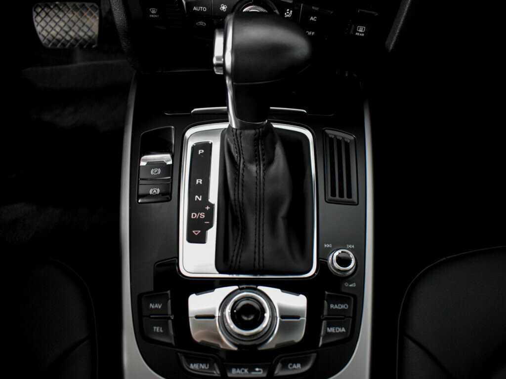 Купить Audi A4 с пробегом. Фото: #10