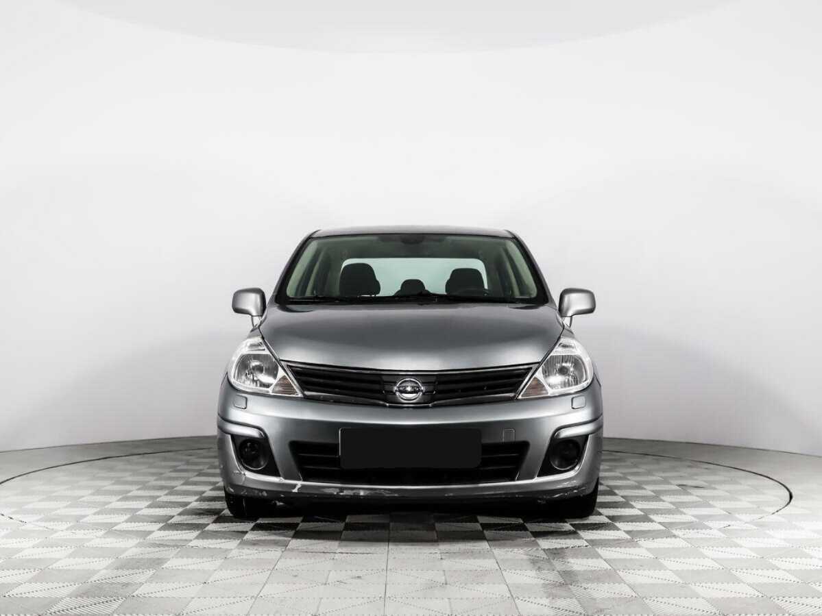 Купить Nissan Tiida с пробегом. Фото: #1