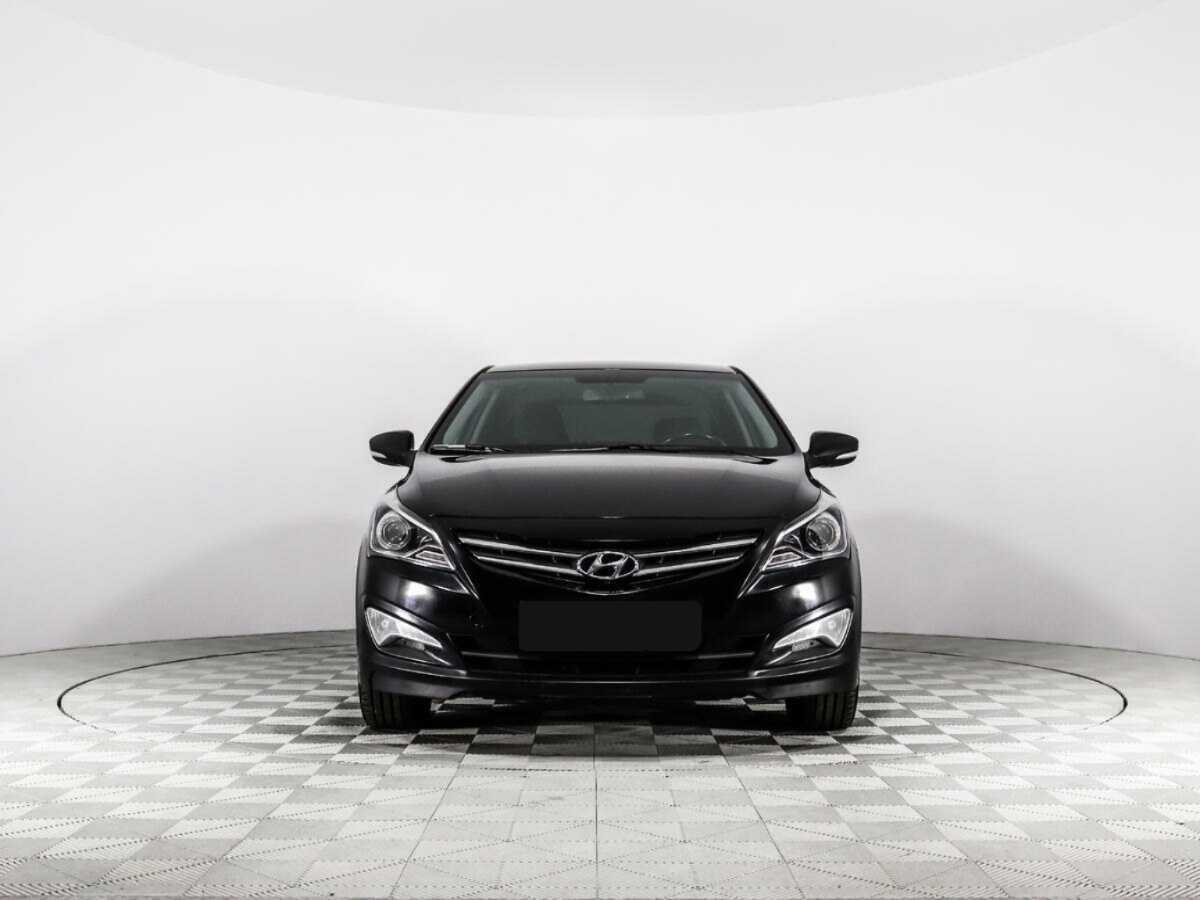 Купить Hyundai Solaris с пробегом. Фото: #1