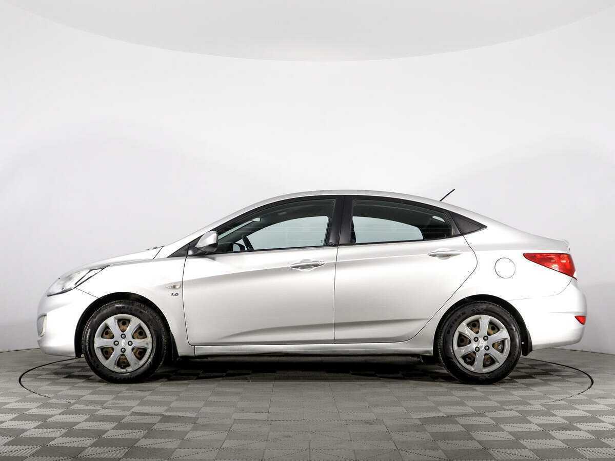 Купить Hyundai Solaris с пробегом. Фото: #7