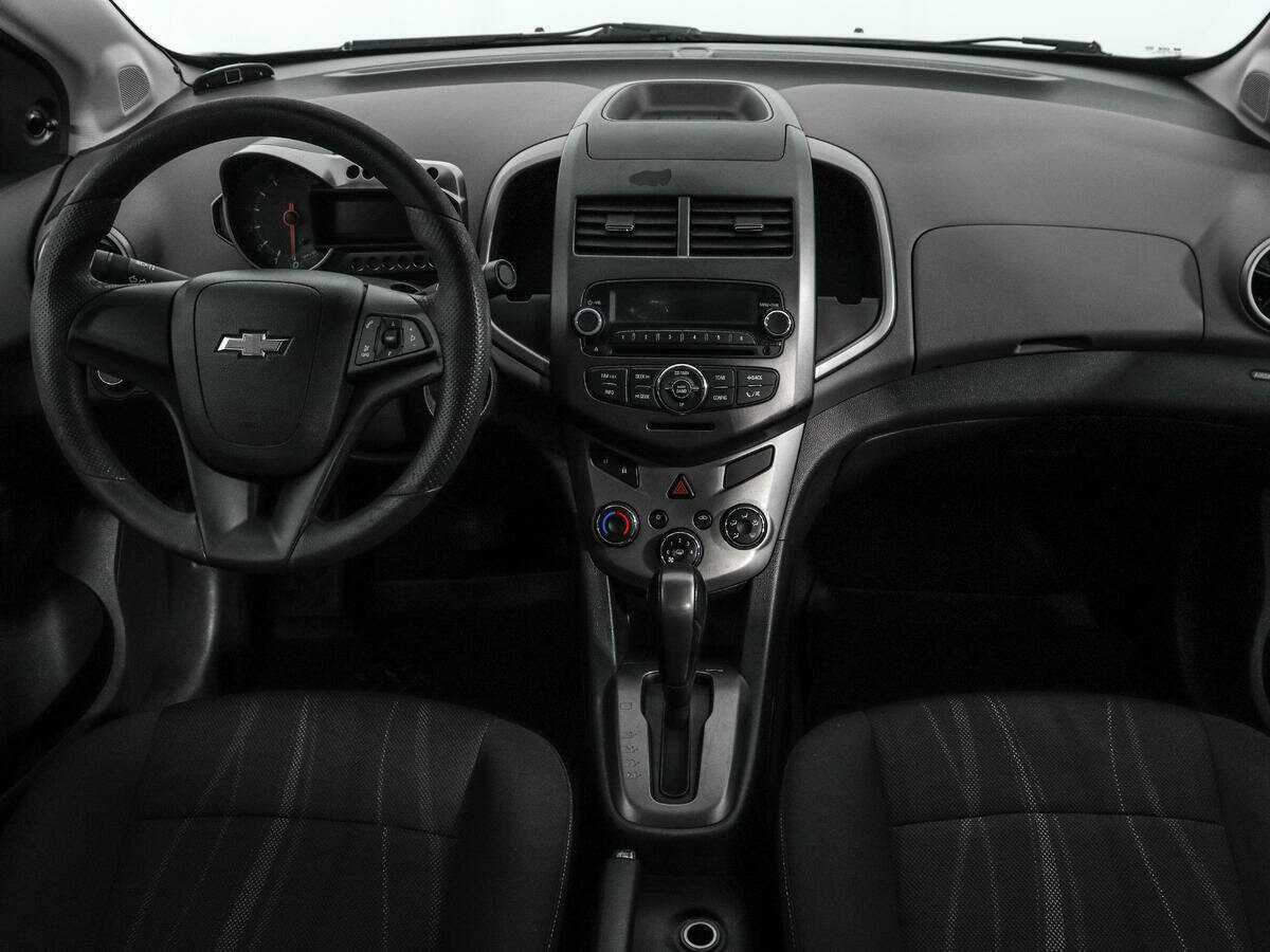 Купить Chevrolet Aveo с пробегом. Фото: #12