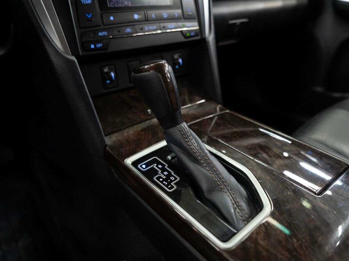 Купить Toyota Camry с пробегом. Фото: #11