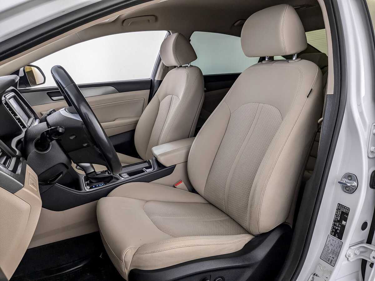 Купить Hyundai Sonata с пробегом. Фото: #19