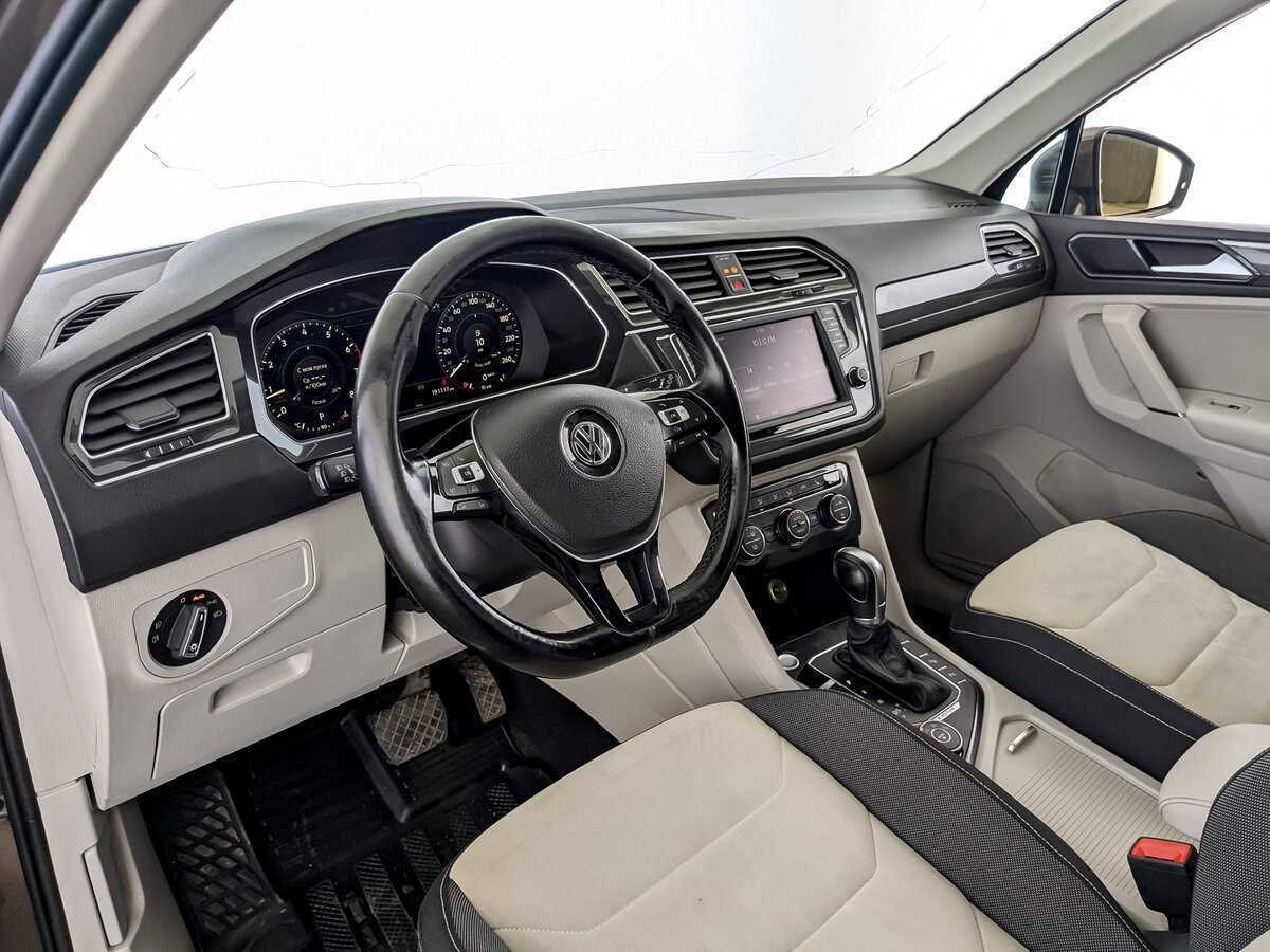 Купить Volkswagen Tiguan с пробегом. Фото: #15