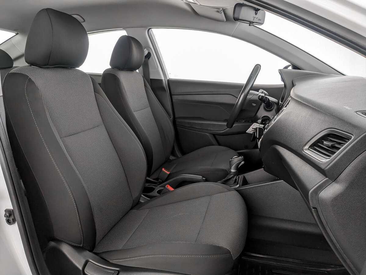 Купить Hyundai Solaris с пробегом. Фото: #21