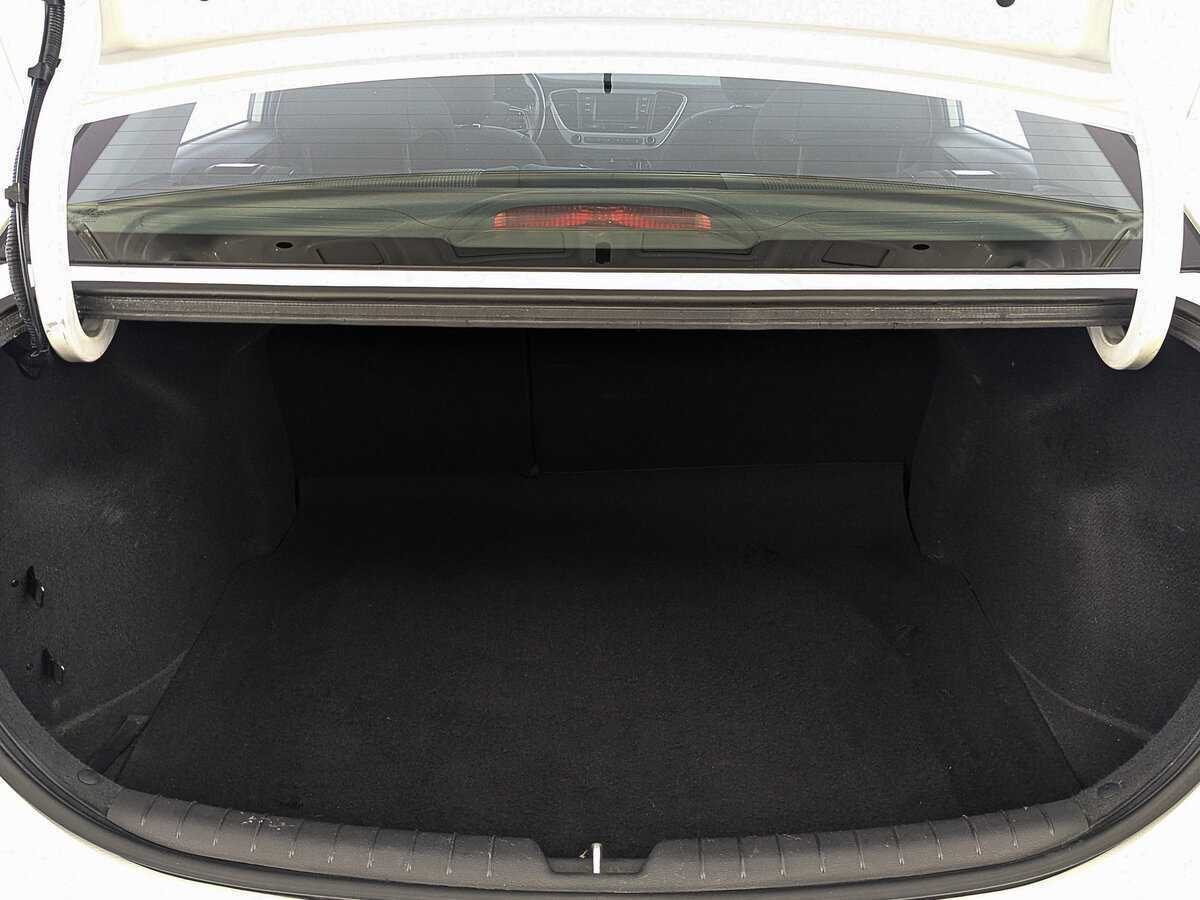 Купить Hyundai Solaris с пробегом. Фото: #9